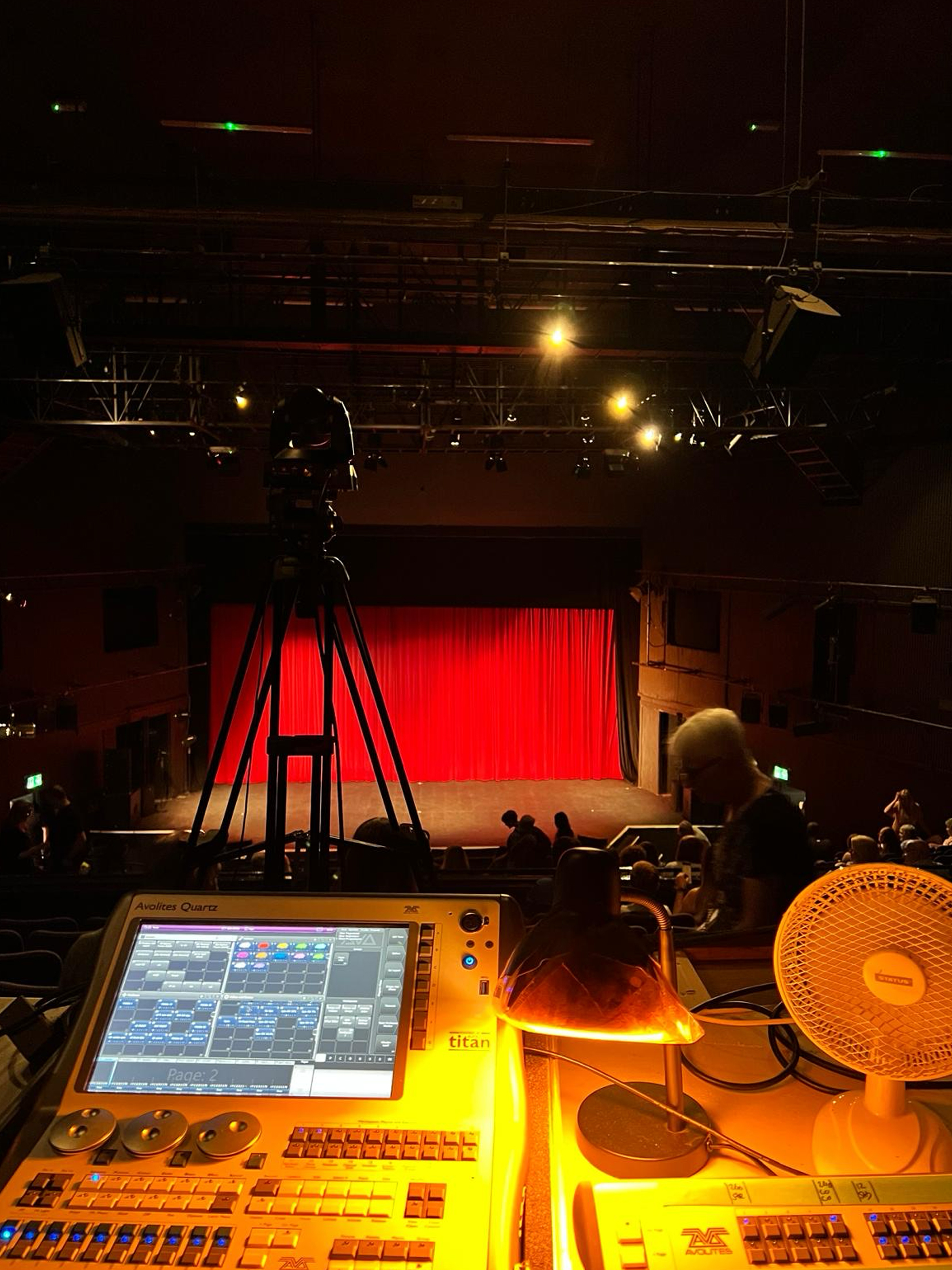 Theatre_Article_Image_1